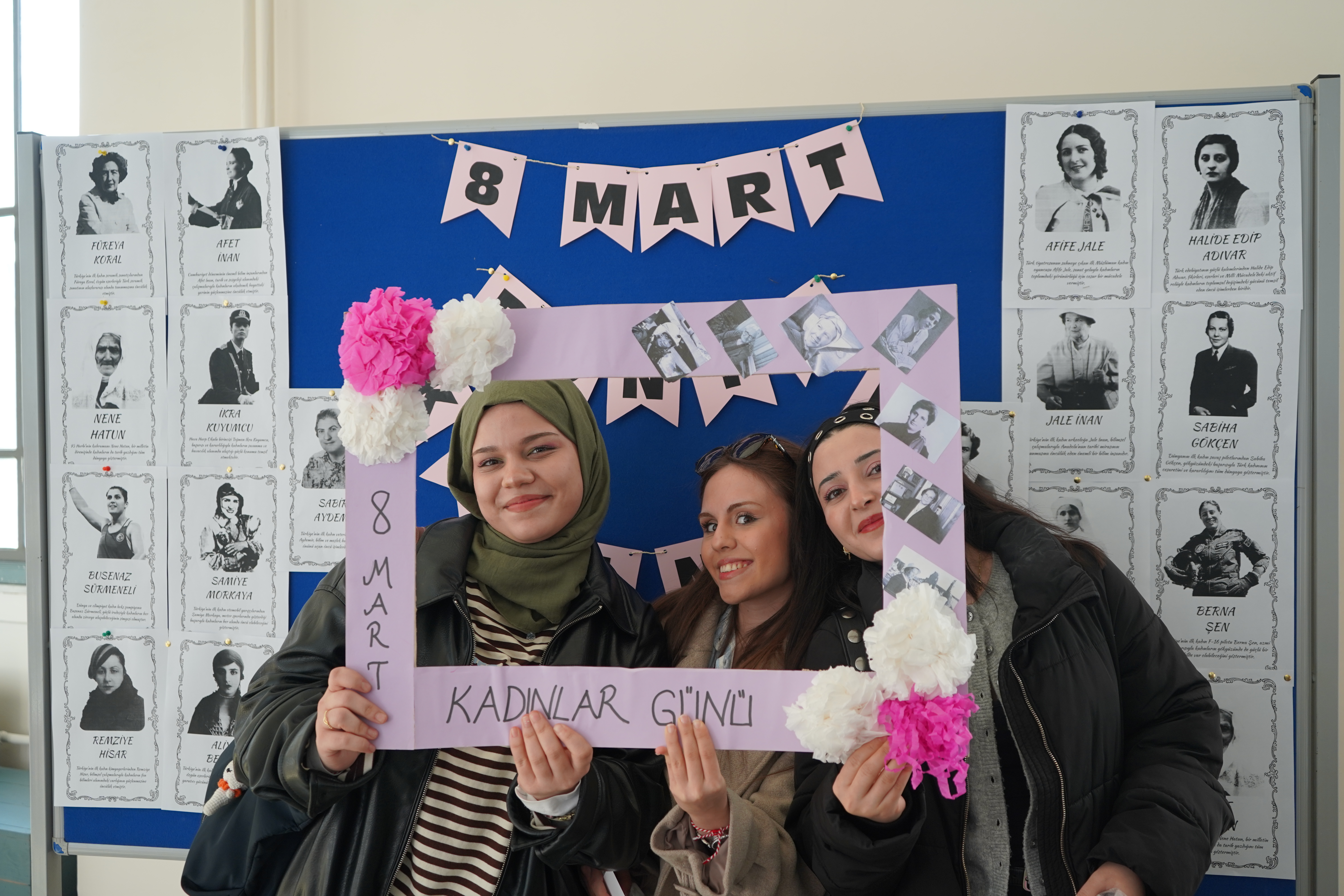 8 Mart Dünya Kadınlar Günü Programı Gerçekleştirildi
